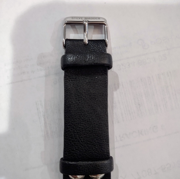 Watch - Picture 4 of 4